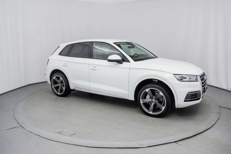 Audi Q5 2.0 TFSI, снимка 2 - Автомобили и джипове - 47211533