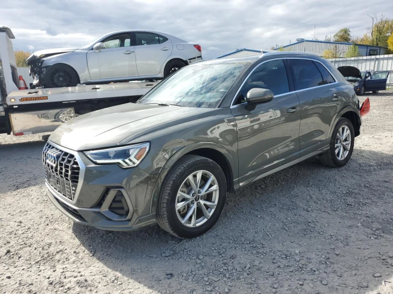 Audi Q3 Подгрев* Камера* Keyless* Панорама, снимка 1 - Автомобили и джипове - 48881571