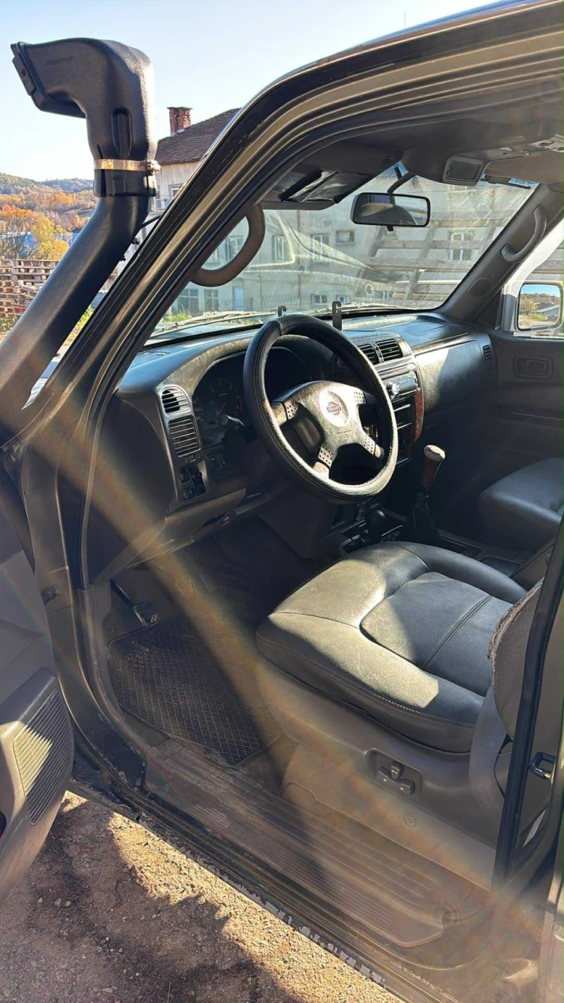 Nissan Patrol 2.8 , снимка 4 - Автомобили и джипове - 52473410