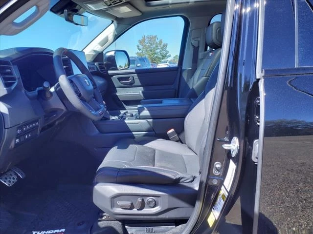 Toyota Tundra Гаранция, TRD Pro Hybrid 4WD, Месечна вноска от 20 - изображение 5