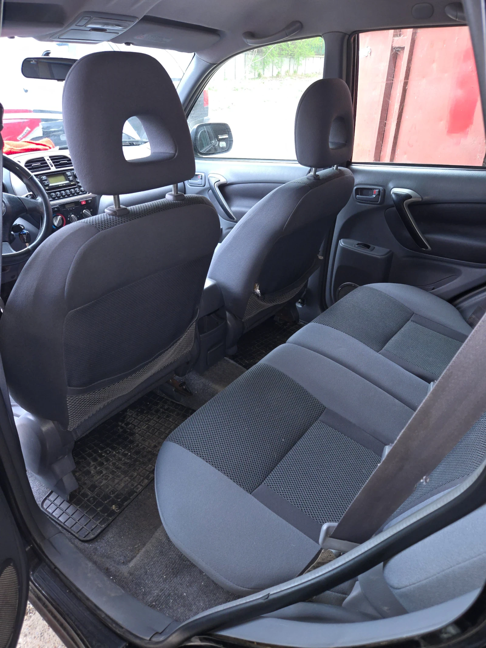 Toyota Rav4  - изображение 4