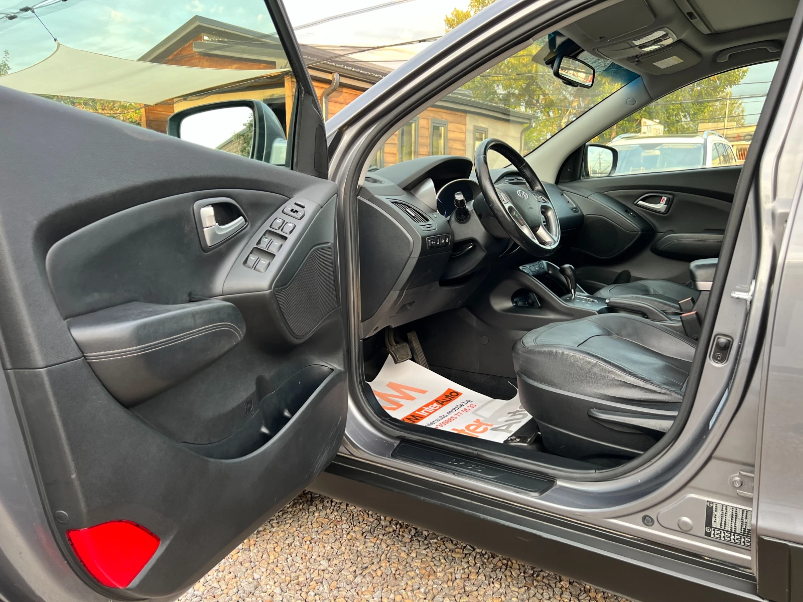 Hyundai IX35 2.0CRDI AUT/4X4/КОЖА/ПАНОРАМА/NAVI/КАМЕРА - изображение 9