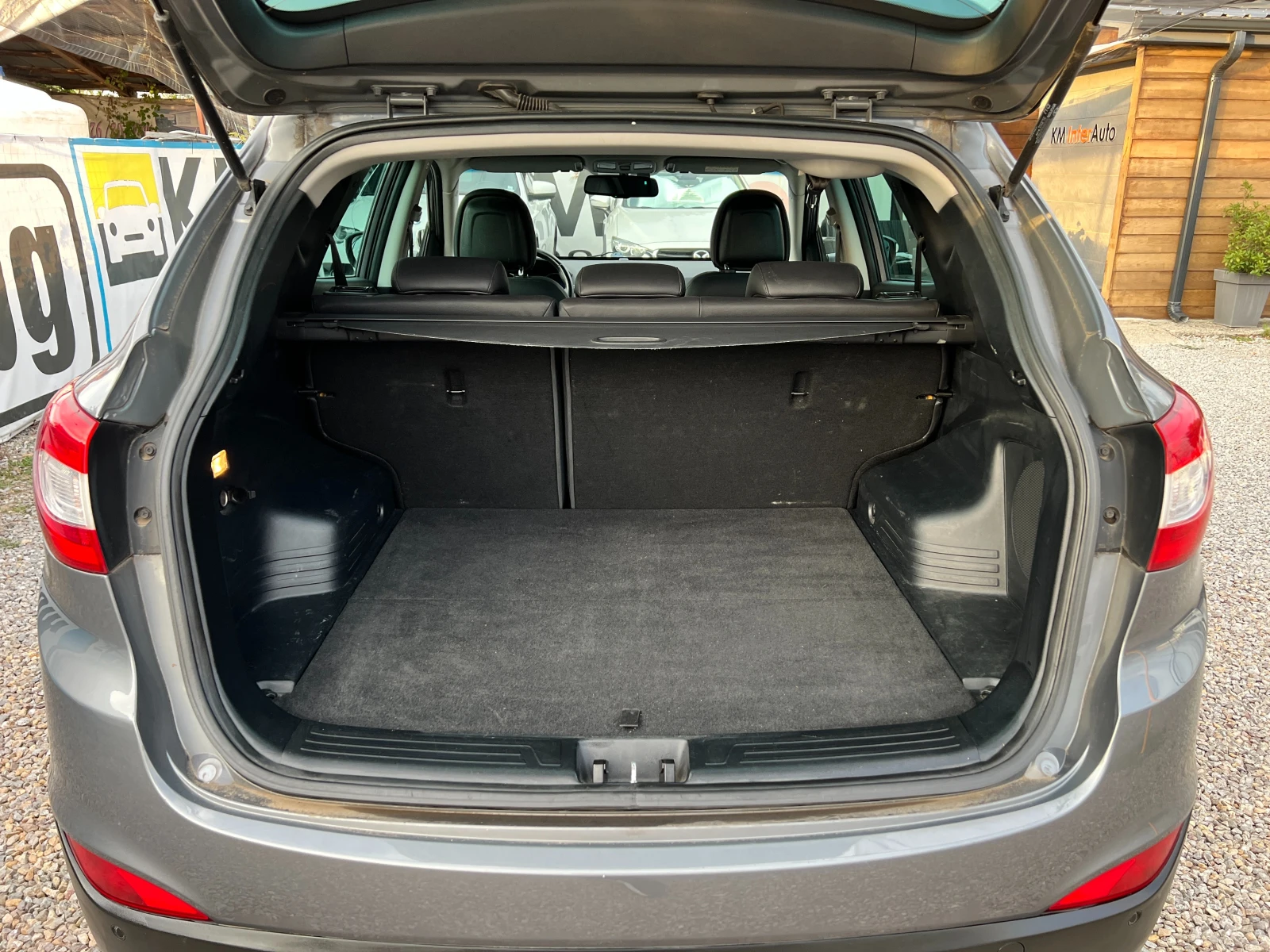 Hyundai IX35 2.0CRDI AUT/4X4/КОЖА/ПАНОРАМА/NAVI/КАМЕРА - изображение 10