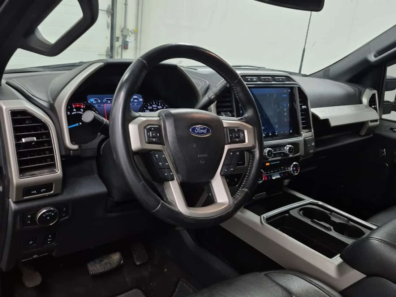 Ford F250 SuperDuty SRW * LARIAT CREW CAB STD BED * CARFAX * | Mobile.bg � ����������� 7