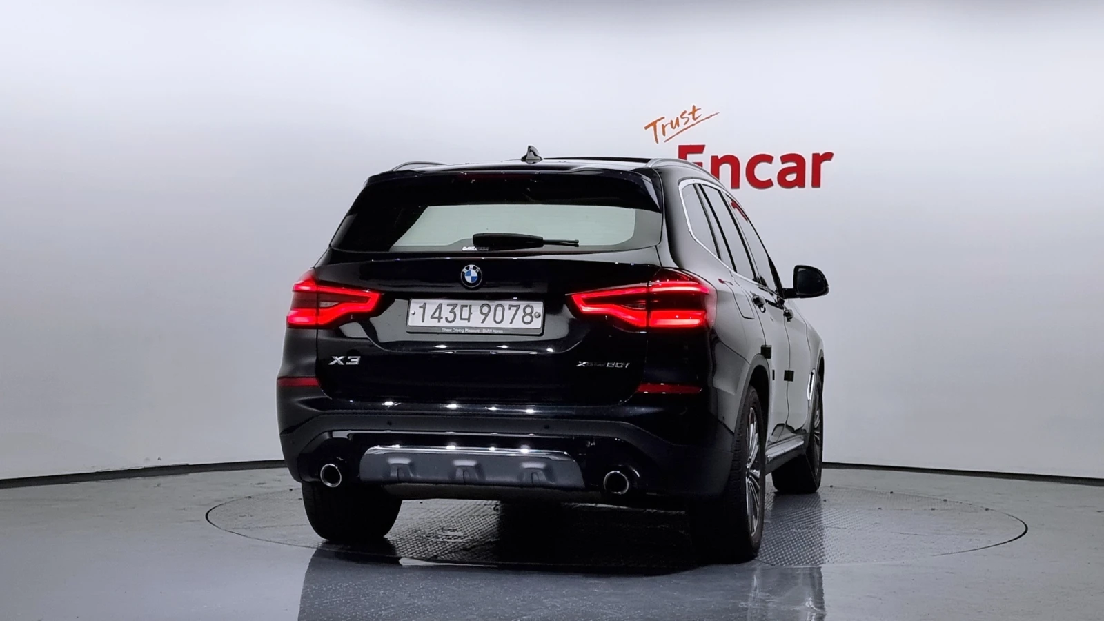 BMW X3 xDrive 20i Luxury | HUD | DISTRONIC | MEMORY | PAN, снимка 4 - Автомобили и джипове - 54699969