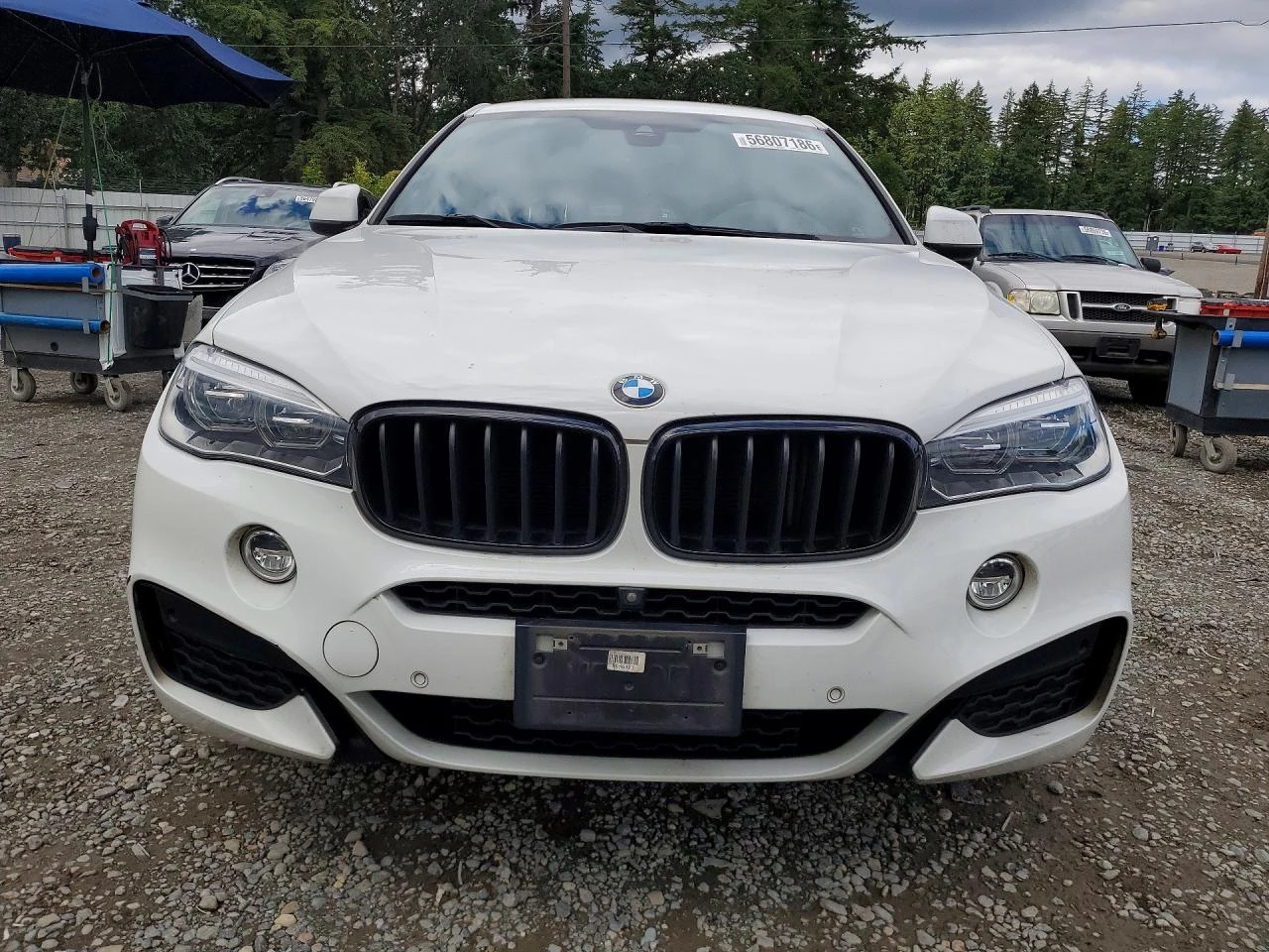 BMW X6 XDRIVE35I M PKG| HARMAN| HUD| ВАКУУМ| 360| LANE AS, снимка 2 - Автомобили и джипове - 54885614
