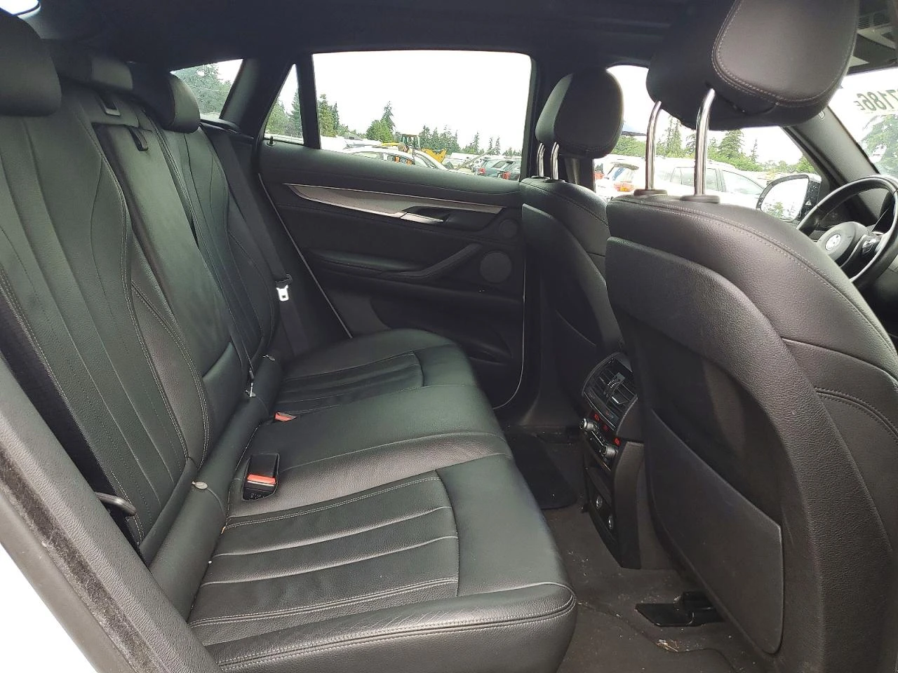 BMW X6 XDRIVE35I M PKG| HARMAN| HUD| ВАКУУМ| 360| LANE AS, снимка 11 - Автомобили и джипове - 54885614
