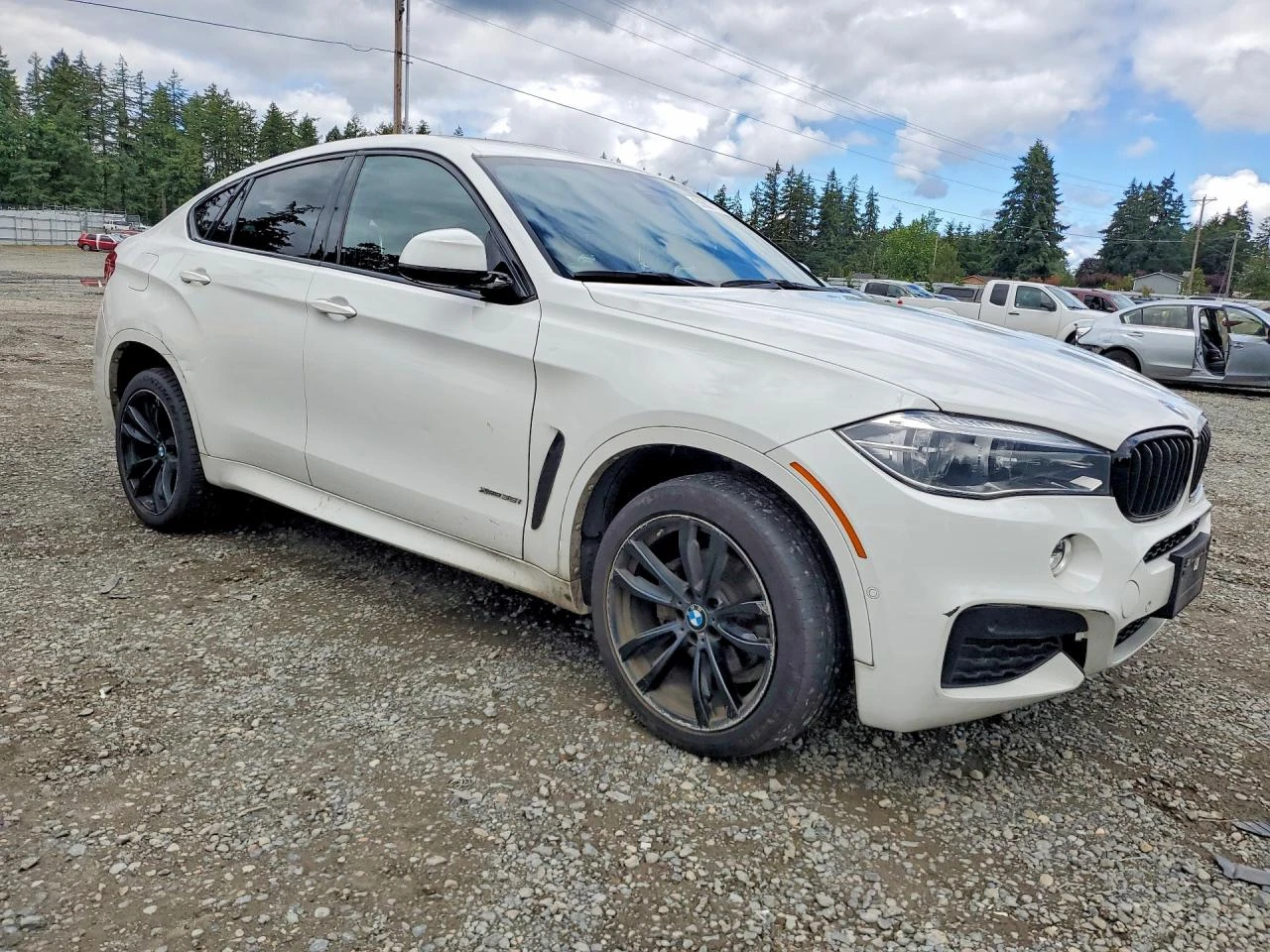 BMW X6 XDRIVE35I M PKG| HARMAN| HUD| ВАКУУМ| 360| LANE AS, снимка 3 - Автомобили и джипове - 54885614