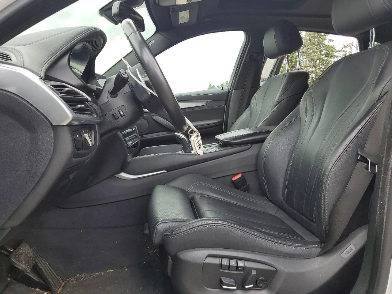 BMW X6 XDRIVE35I M PKG| HARMAN| HUD| ВАКУУМ| 360| LANE AS, снимка 7 - Автомобили и джипове - 54885614