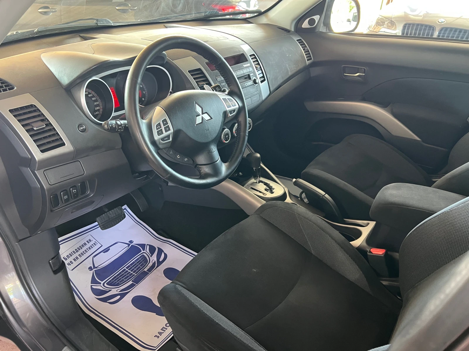Mitsubishi Outlander 2.4* ШВЕЙЦАРИЯ* 4х4* АВТОМАТИК* , снимка 14 - Автомобили и джипове - 55750522
