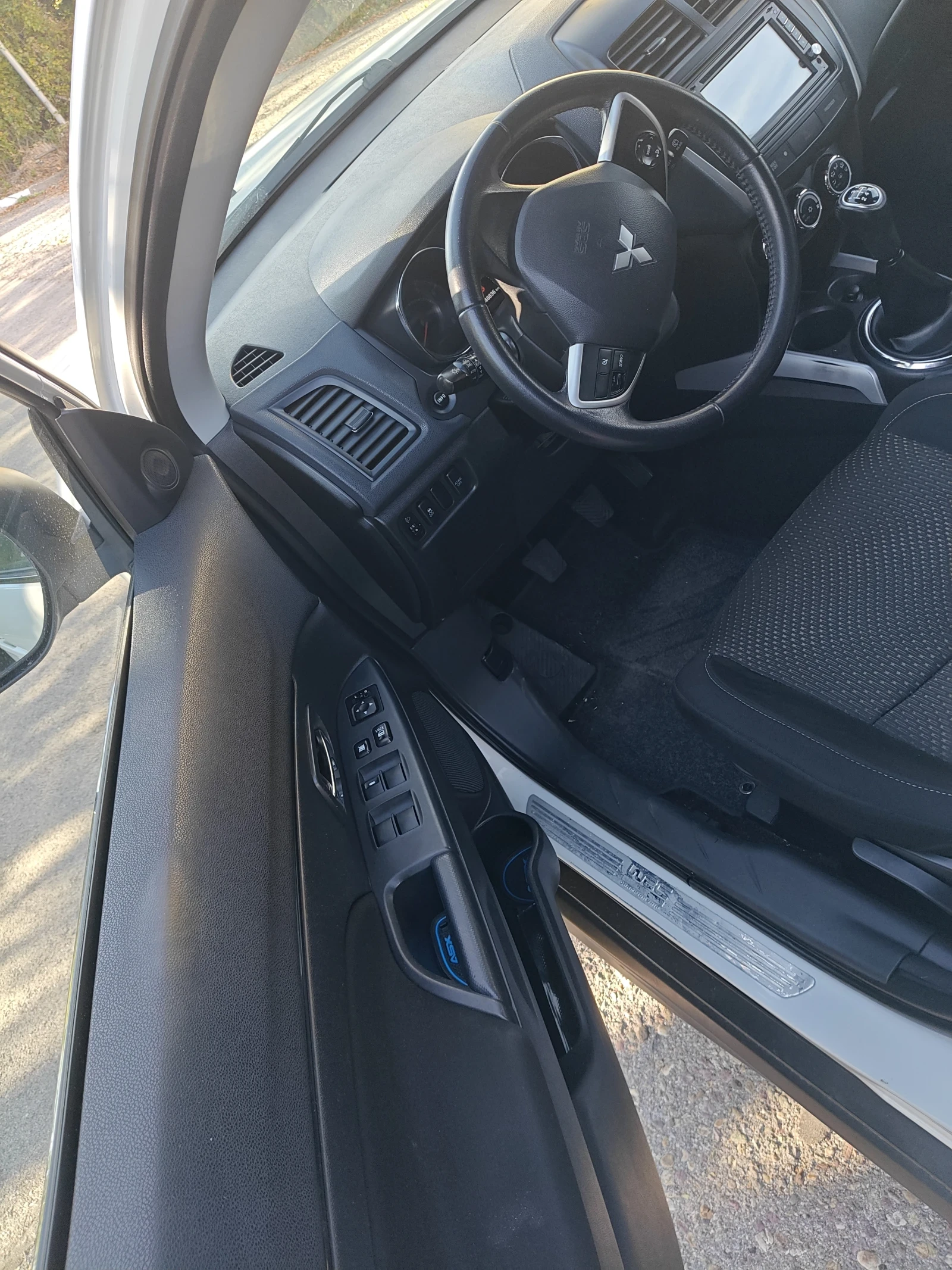 Mitsubishi ASX 1.6 ГАЗ, снимка 11 - Автомобили и джипове - 55837134