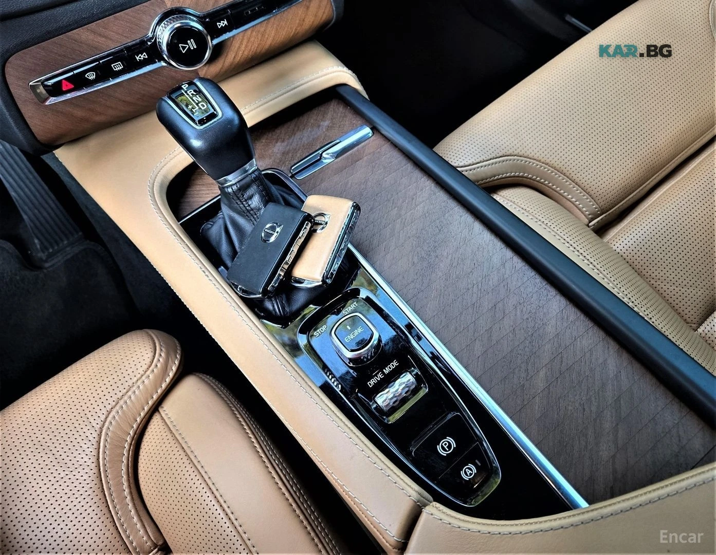Volvo Xc90 T6 INSCRIPTION* HUD* 360* МАСАЖИ* ОБДУХ* НАВИ* ПАН, снимка 7 - Автомобили и джипове - 55952734