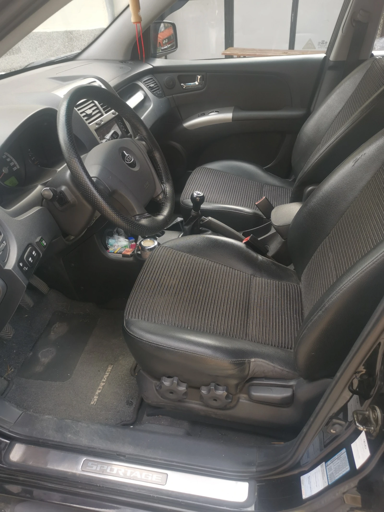 Kia Sportage, снимка 8 - Автомобили и джипове - 56078682