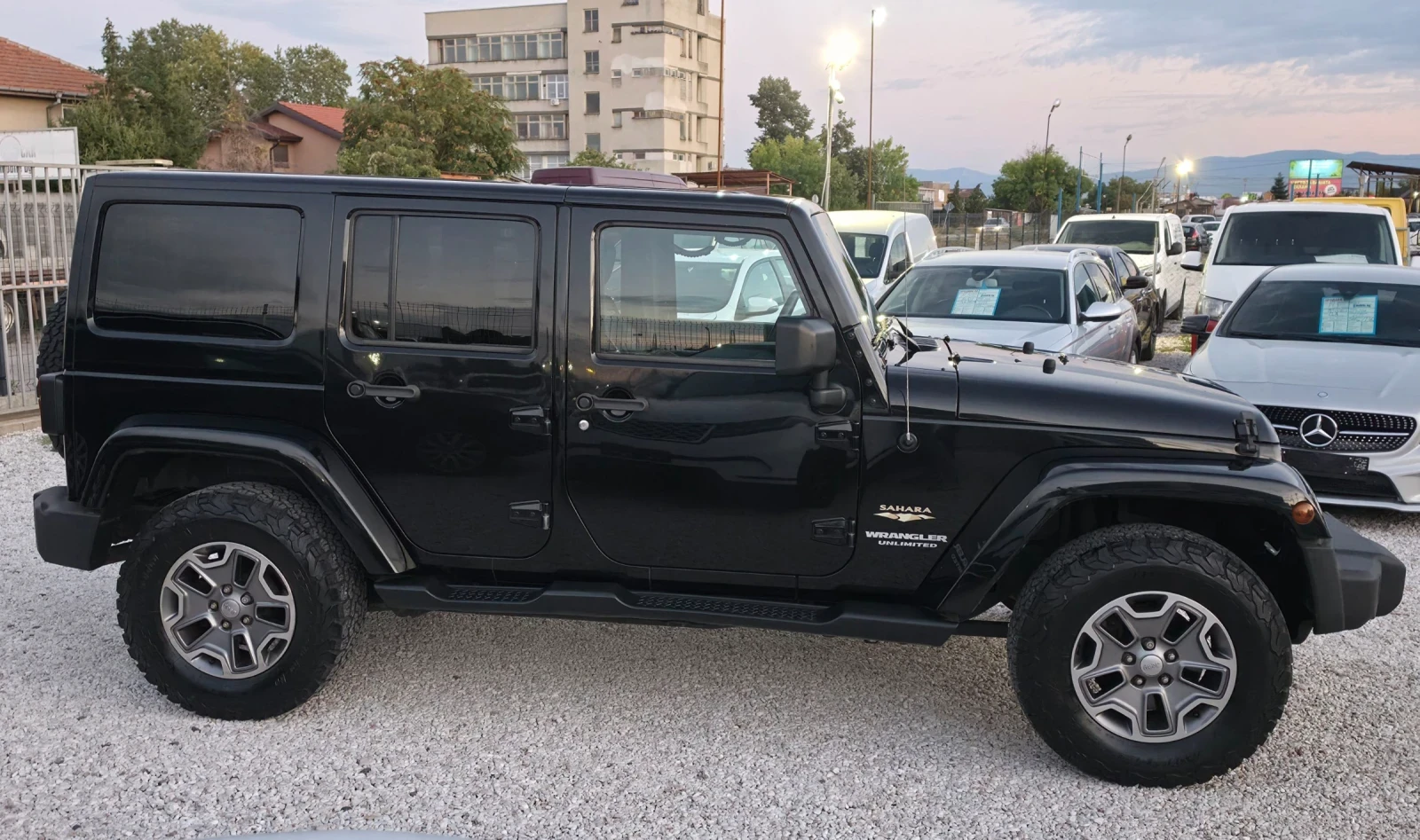 Jeep Wrangler Unlimited! 2.8cc/200hp, снимка 4 - Автомобили и джипове - 56370210