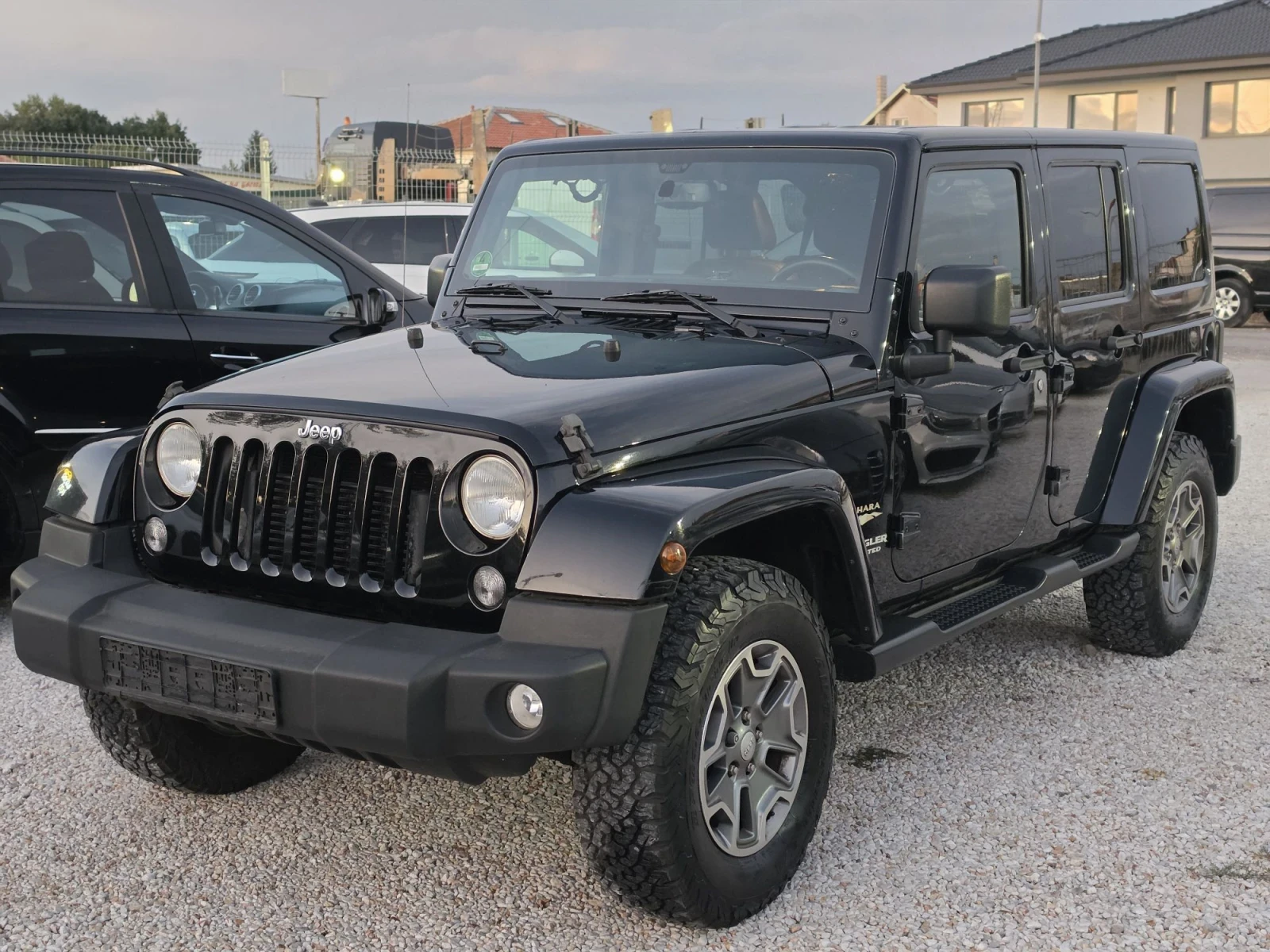 Jeep Wrangler Unlimited! 2.8cc/200hp