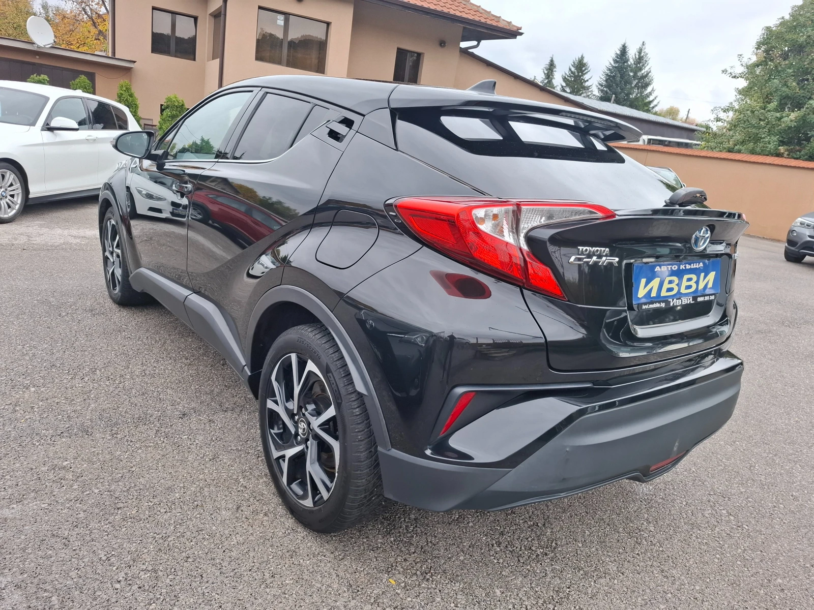 Toyota C-HR 1.8 HYBRID AUTOMATIC CAMERA, снимка 3 - Автомобили и джипове - 56493671