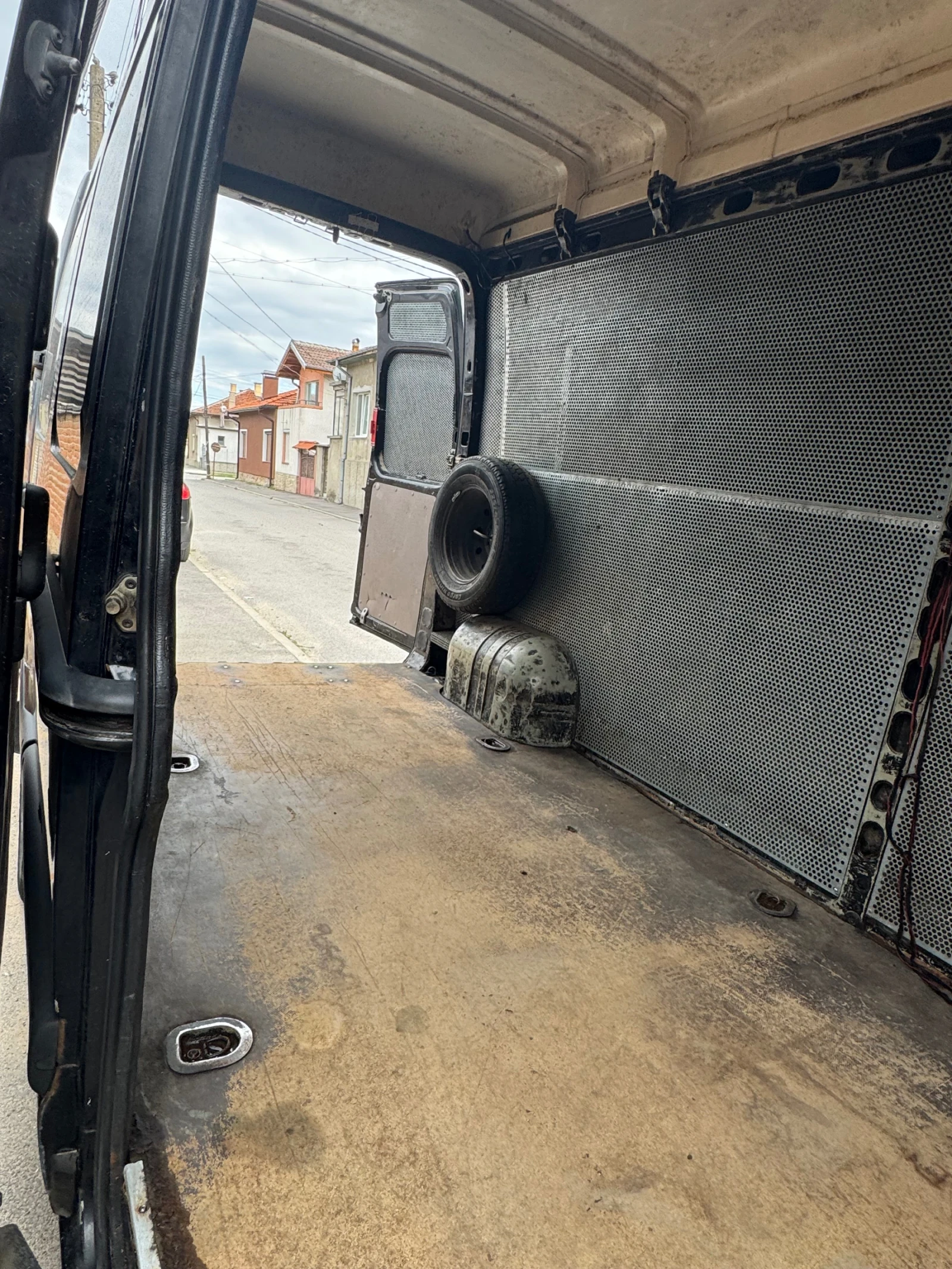 Opel Movano 2.8 - изображение 6
