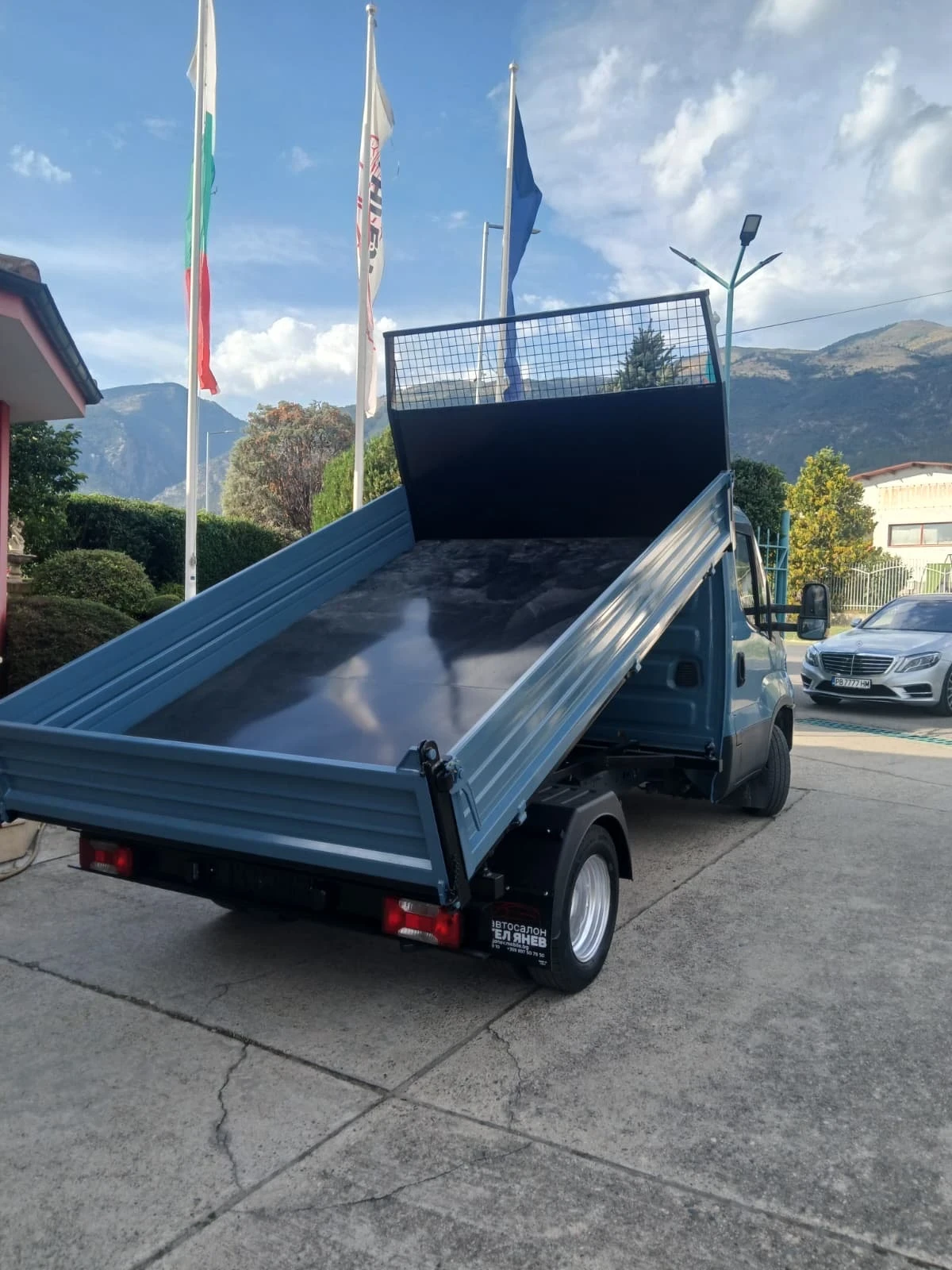Iveco Daily 3.0HPI* 35C18* Климатик* Тристранен самосвал, снимка 6 - Бусове и автобуси - 55805023