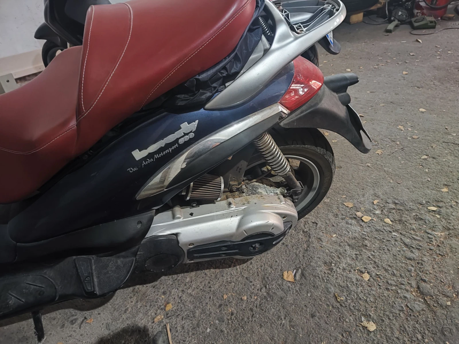 Piaggio Beverly, снимка 9 - Мотоциклети и мототехника - 54296739