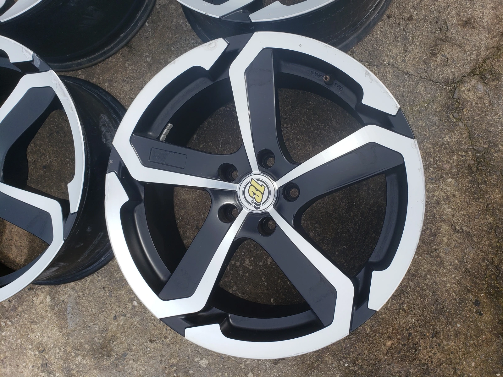 ������ | Mobile.bg � ����������� 5