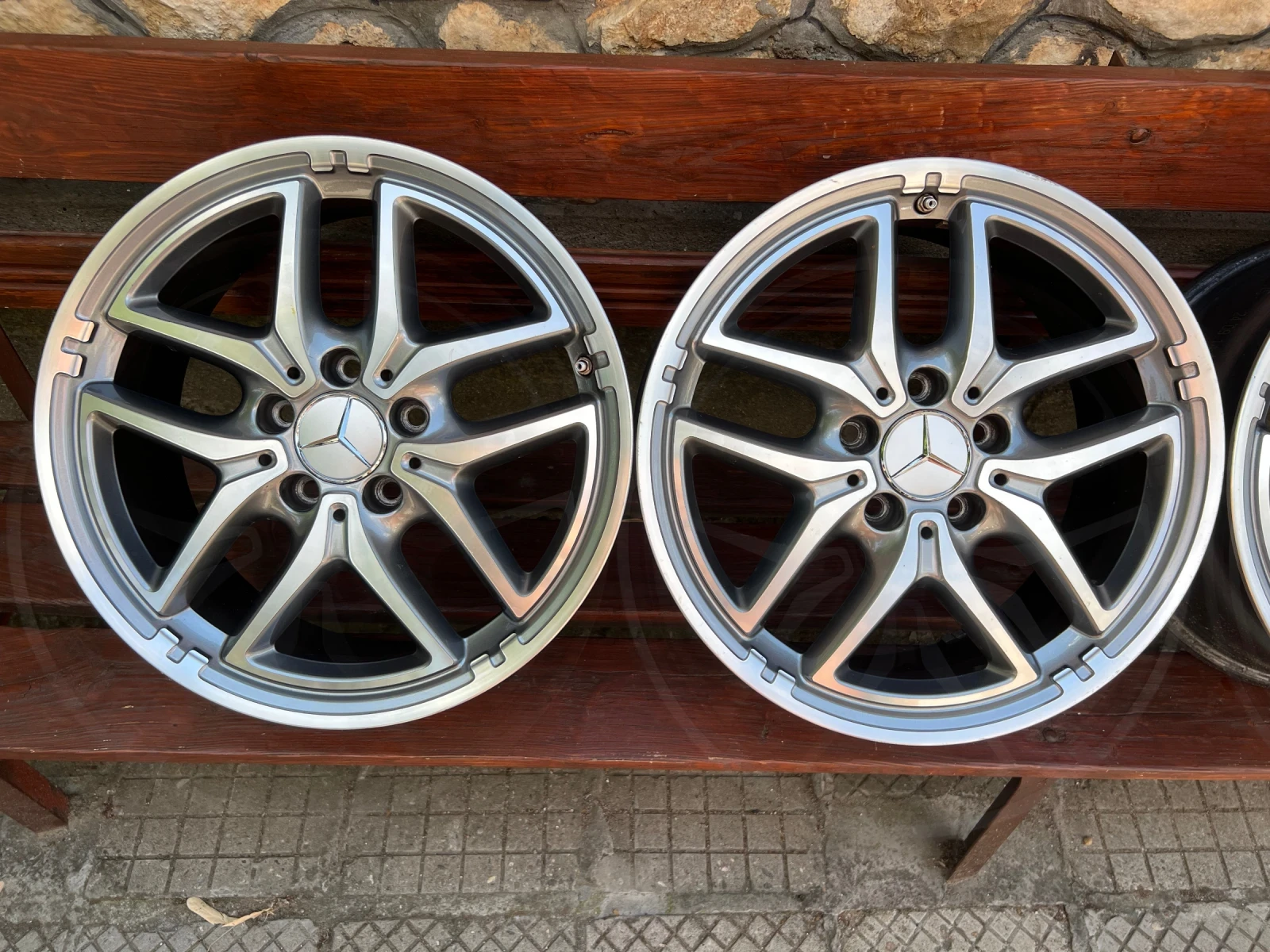 ������ | Mobile.bg � ����������� 4