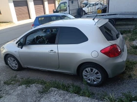 Toyota Auris 1.6, 124 к.с. Газов инжекцион, снимка 3