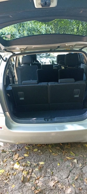 Toyota Corolla verso Газ, снимка 7