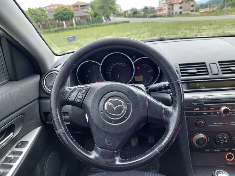 Mazda 3 1.6 HDI, снимка 10 - Автомобили и джипове - 46006615