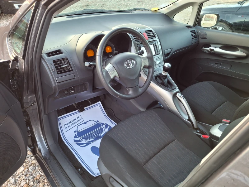 Toyota Auris 2.0 , снимка 10 - Автомобили и джипове - 48669224