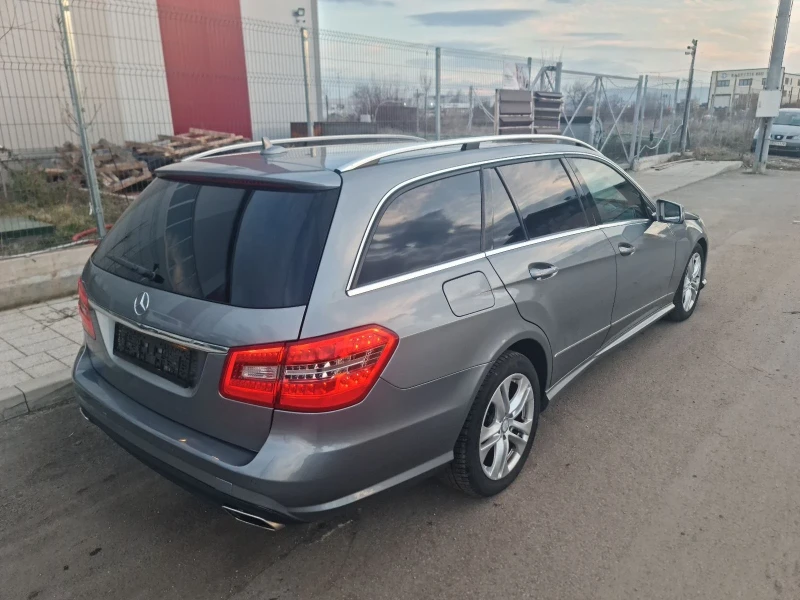 Mercedes-Benz E 350 4-MATIC AMG-paket БЕНЗИНОВ, снимка 3 - Автомобили и джипове - 51352646
