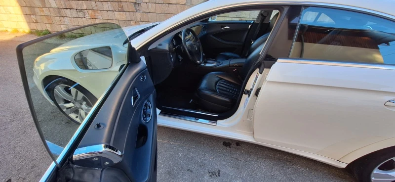 Mercedes-Benz CLS 320 CLS 320CDI, снимка 3 - Автомобили и джипове - 49986078