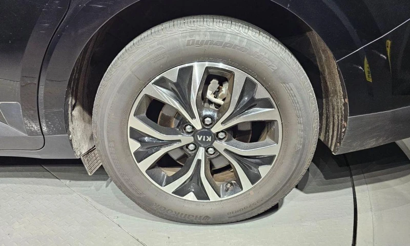 Kia Carnival, снимка 5 - Автомобили и джипове - 51957254