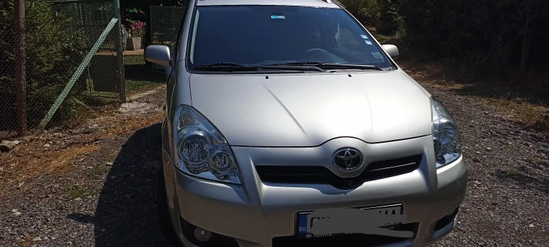 Toyota Corolla verso Газ, снимка 2 - Автомобили и джипове - 51993182