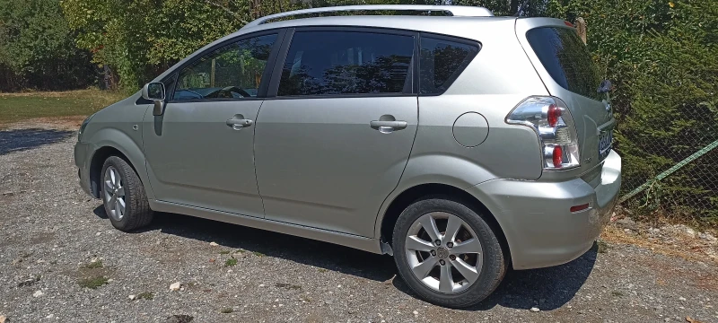 Toyota Corolla verso Газ, снимка 14 - Автомобили и джипове - 51993182