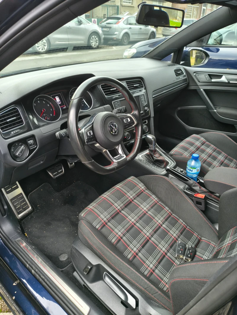 VW Golf GTI, снимка 4 - Автомобили и джипове - 52486391
