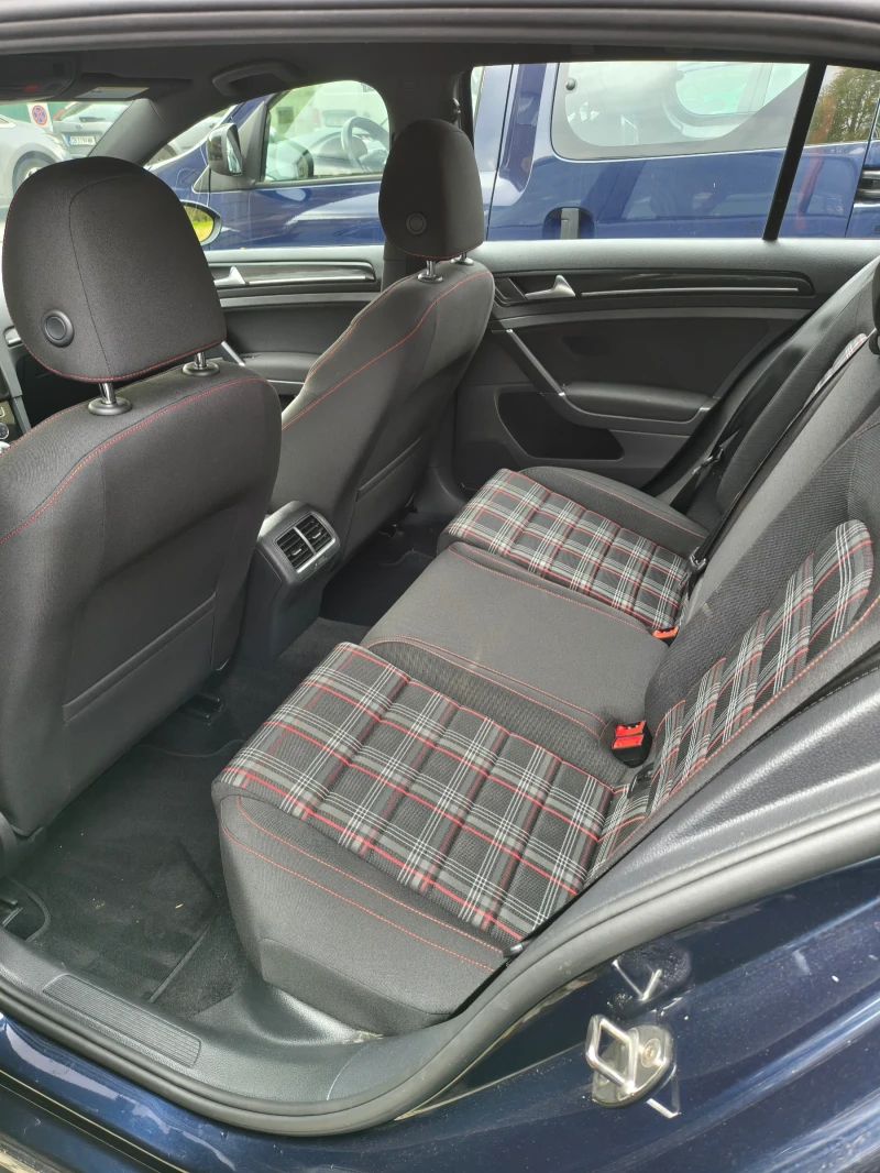 VW Golf GTI, снимка 6 - Автомобили и джипове - 52486391