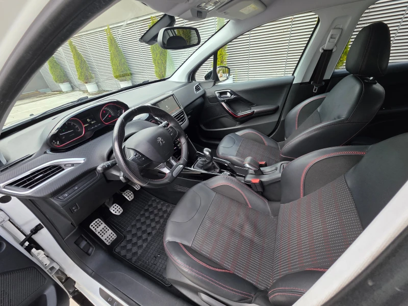 Peugeot 2008 GT Line-1.2-Pure Tech-110hp- faceift, снимка 9 - Автомобили и джипове - 52596103