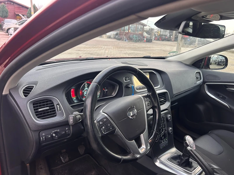 Volvo V40 1.6D KOJA/NAVI EURO 5, снимка 13 - Автомобили и джипове - 53124520
