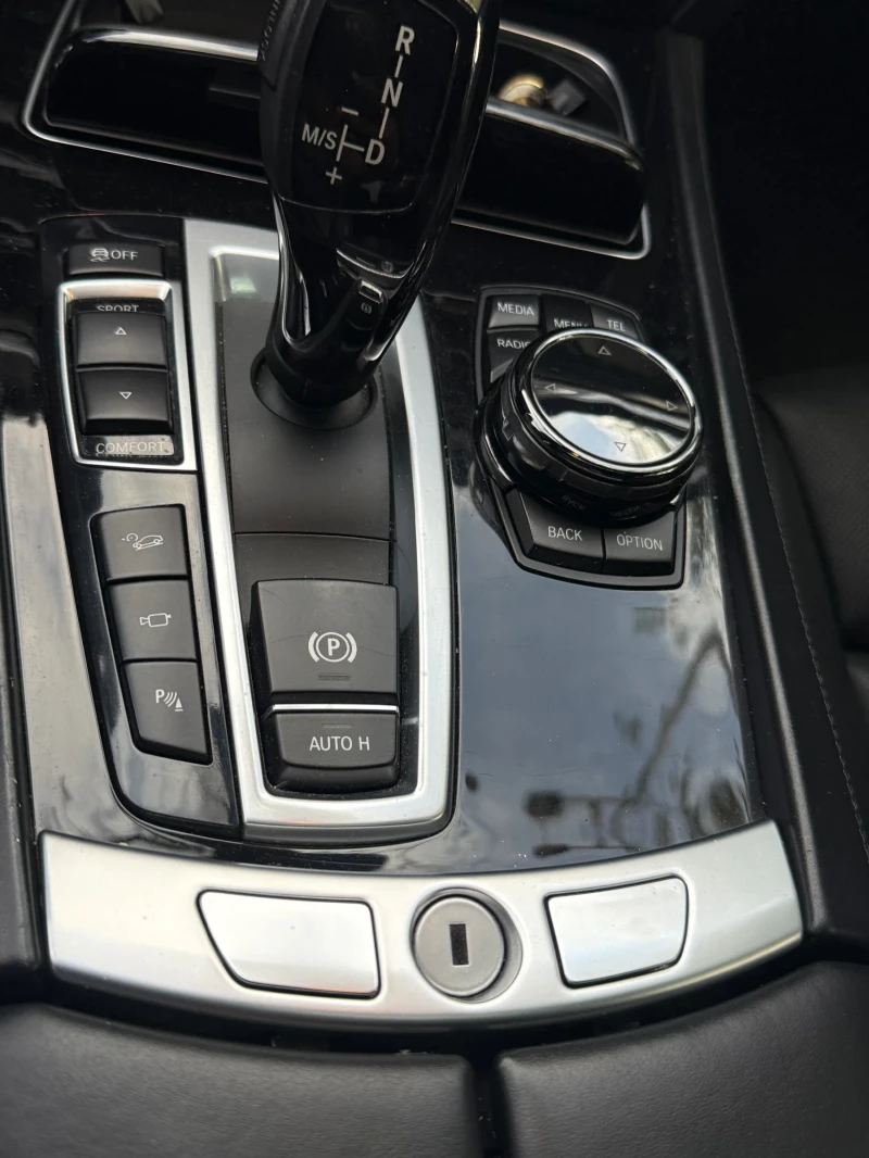 BMW 750 3000, снимка 15 - Автомобили и джипове - 53130056