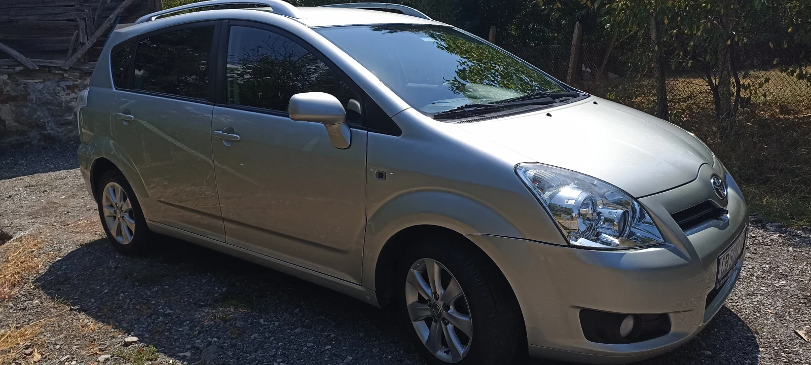 Toyota Corolla verso Газ, снимка 1