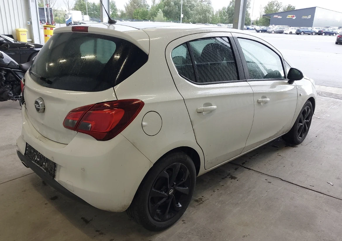 Opel Corsa 1.4 EURO6 BLACK EDITION - изображение 8