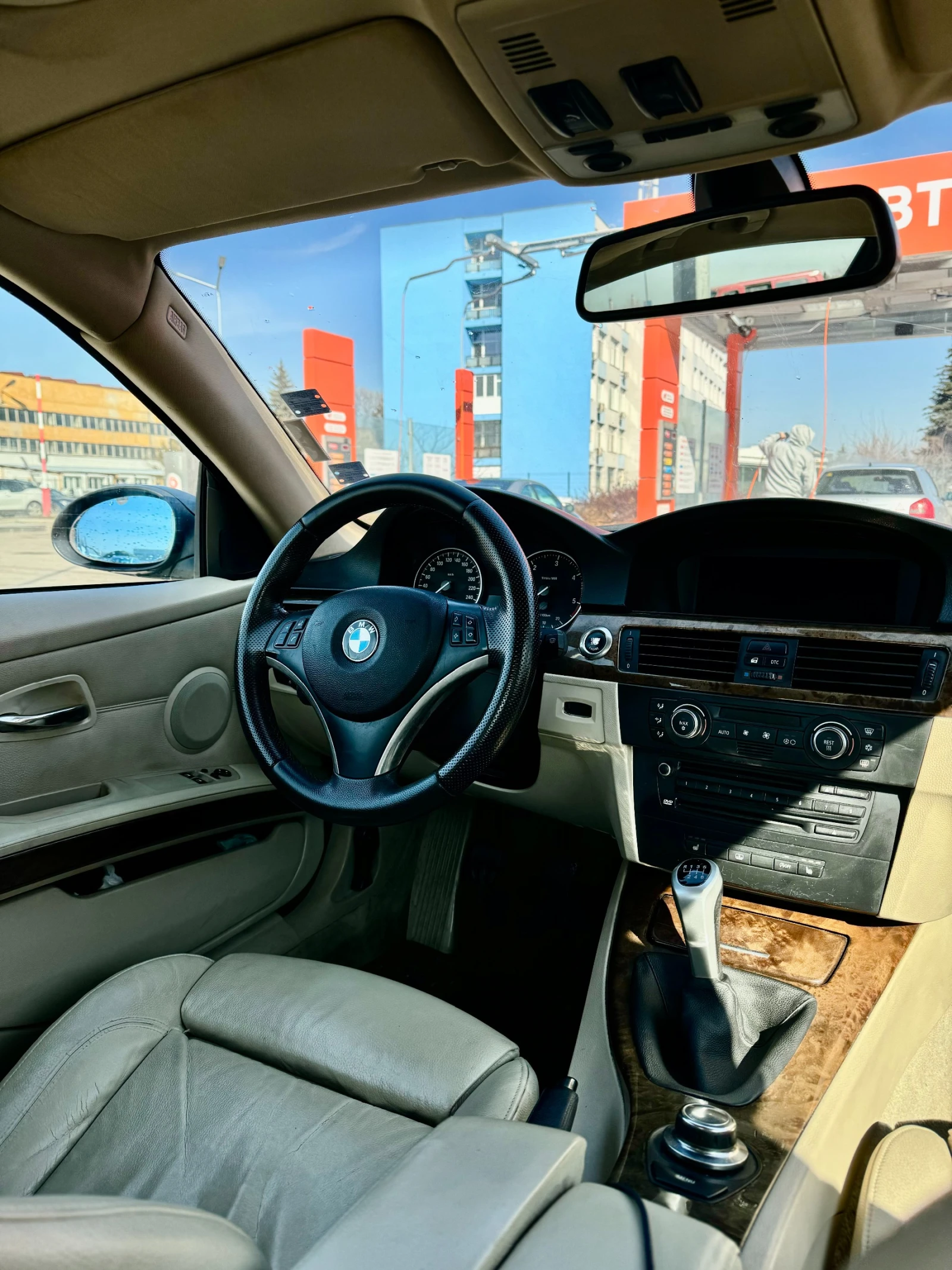 BMW 320 Coupe/NAVI/КОЖА - изображение 10