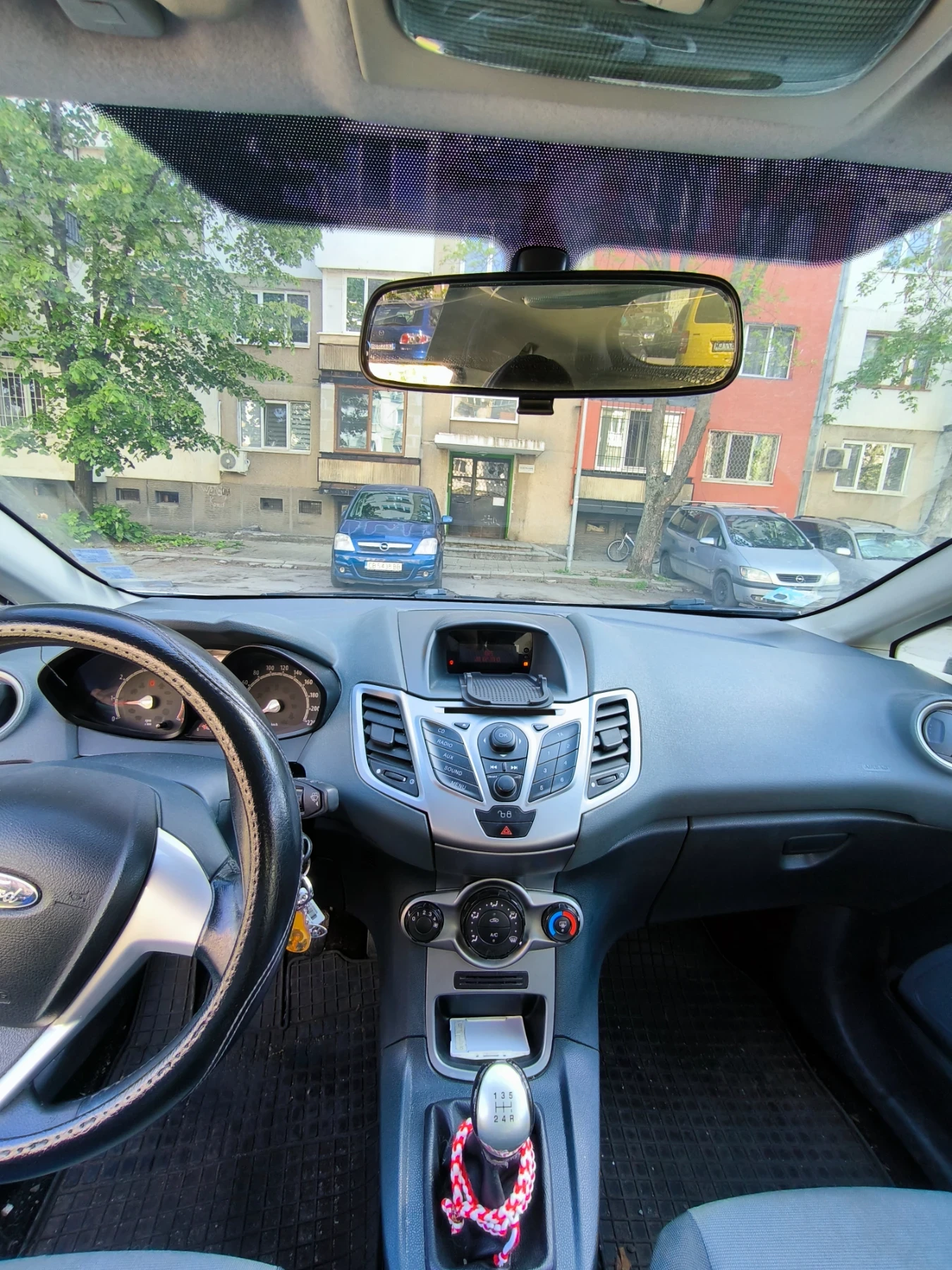 Ford Fiesta  - изображение 7