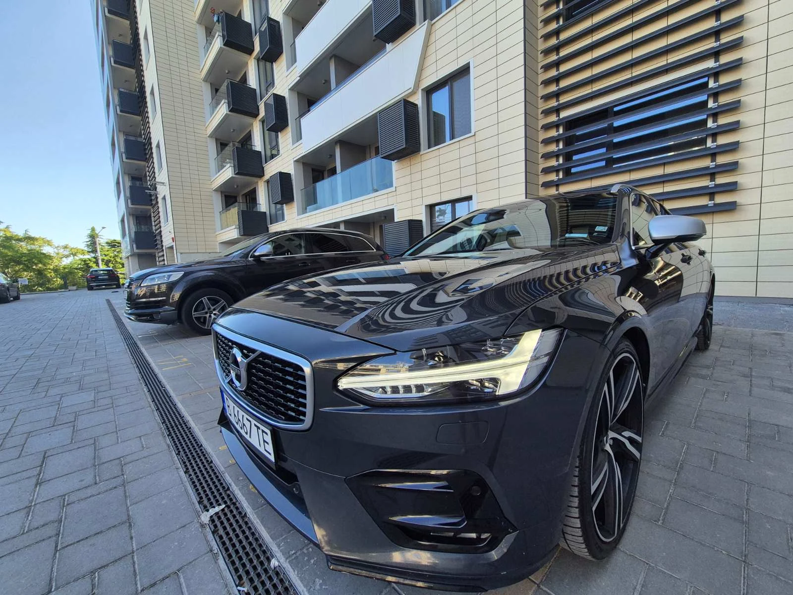 Volvo V90 D4 R-Design - изображение 3