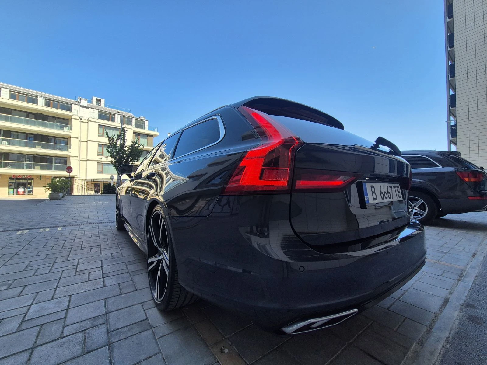 Volvo V90 D4 R-Design - изображение 4