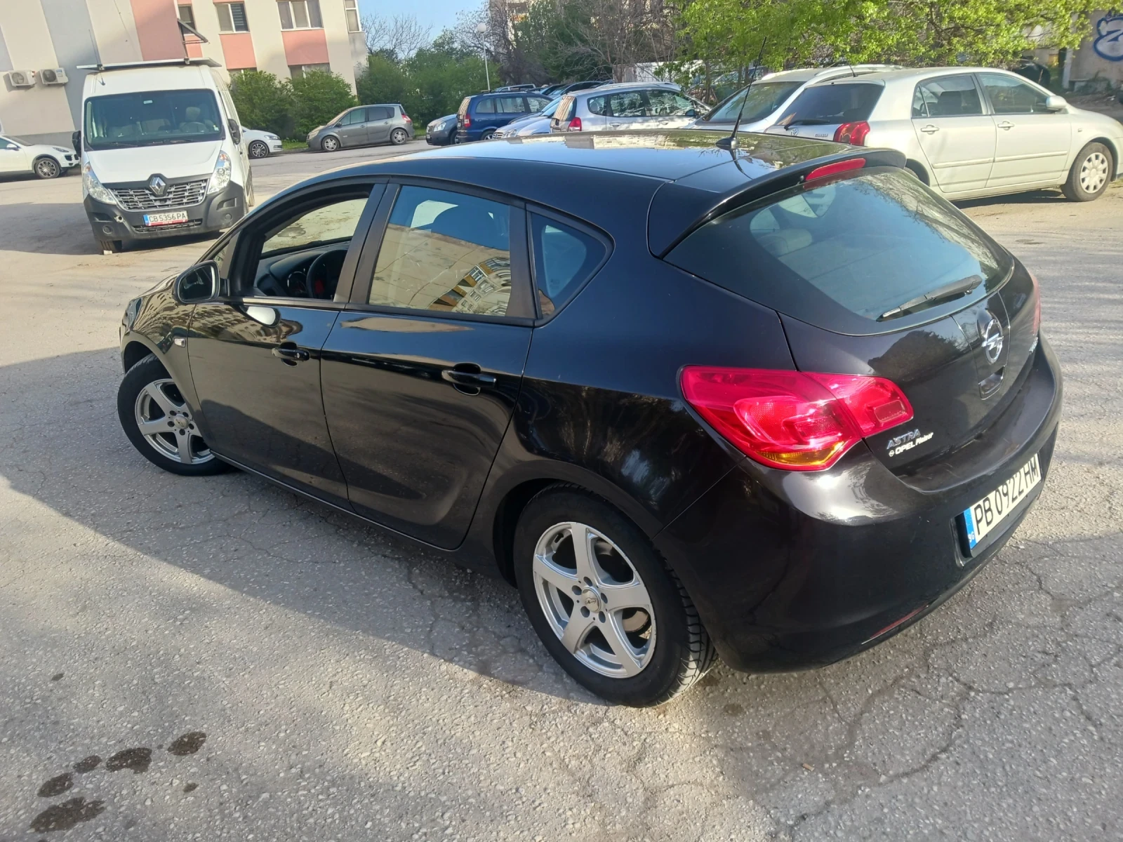 Opel Astra 1.3 DTE 95HP ECOFLEX  - изображение 3