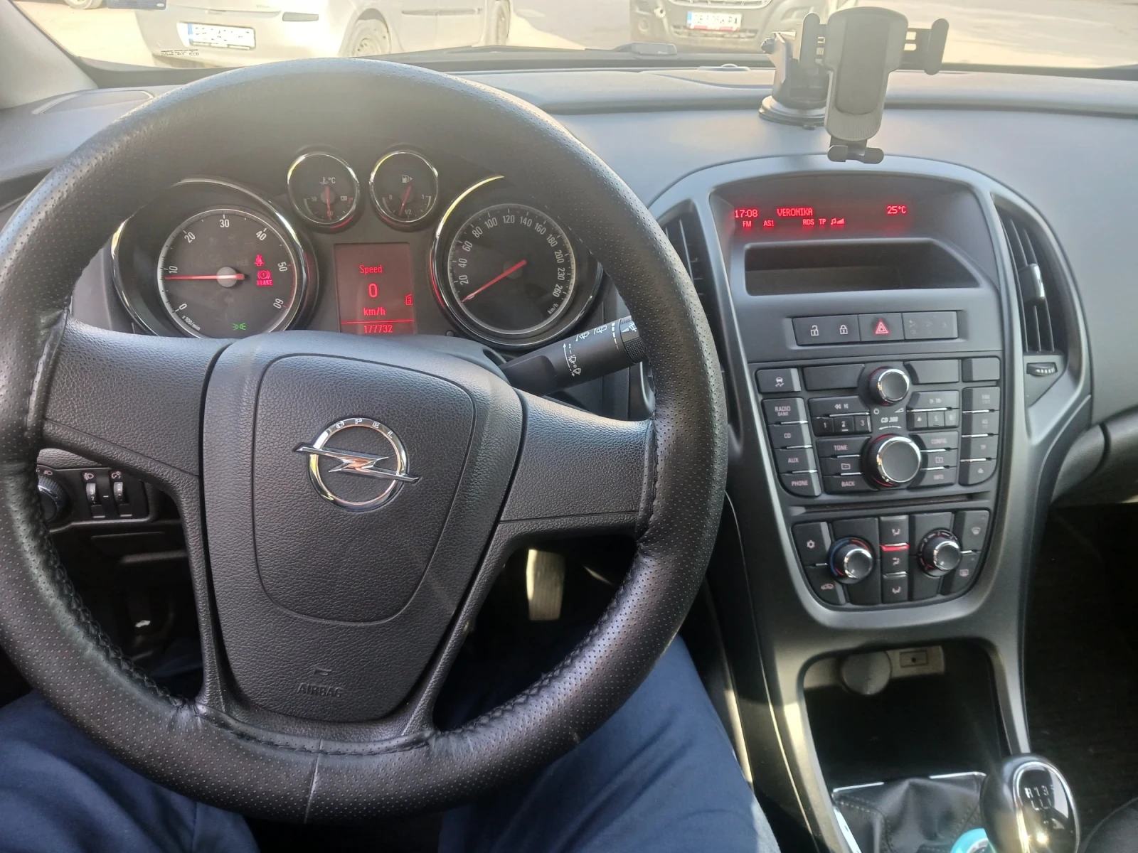 Opel Astra 1.3 DTE 95HP ECOFLEX  - изображение 7
