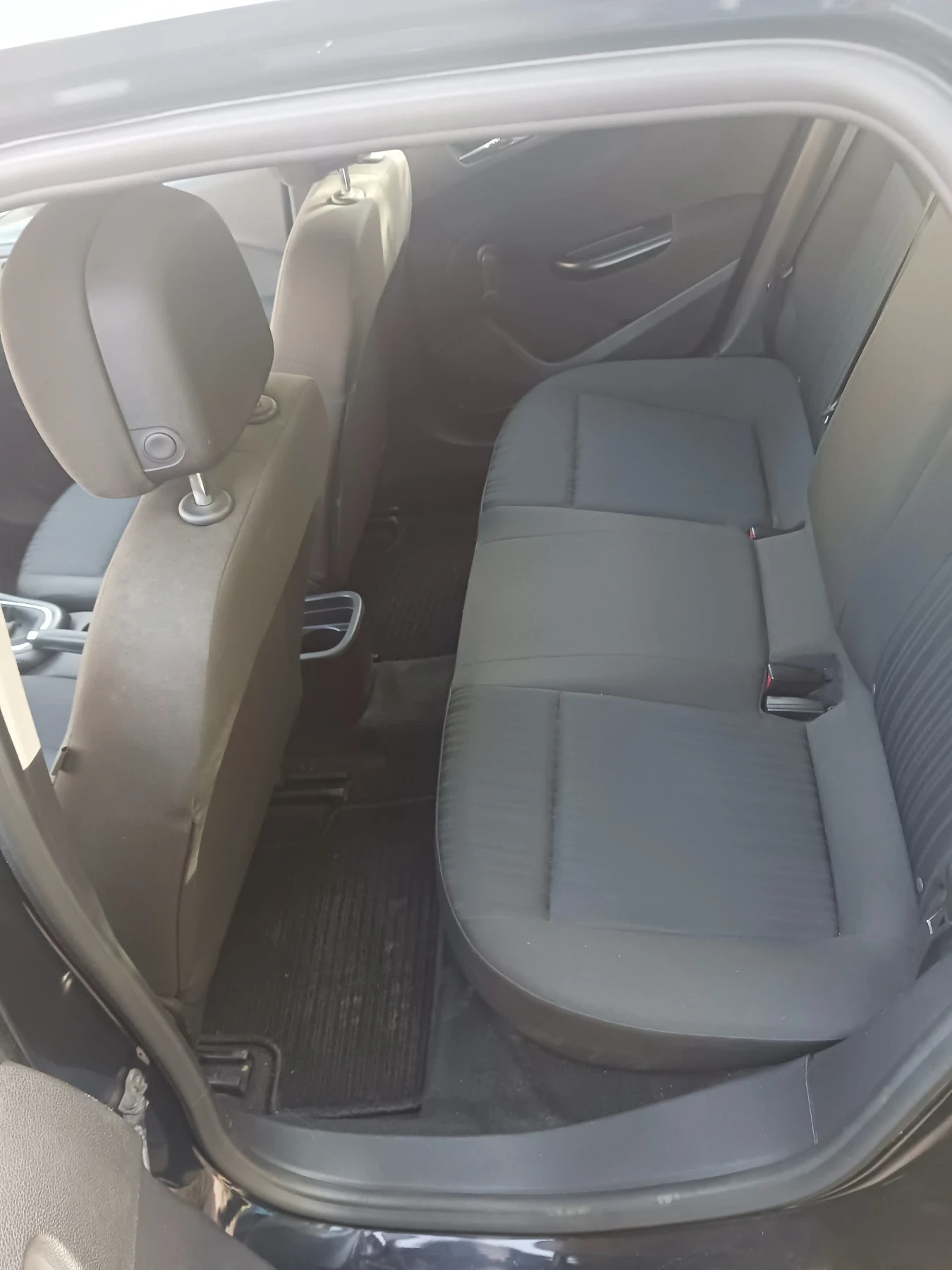 Opel Astra 1.3 DTE 95HP ECOFLEX  - изображение 9