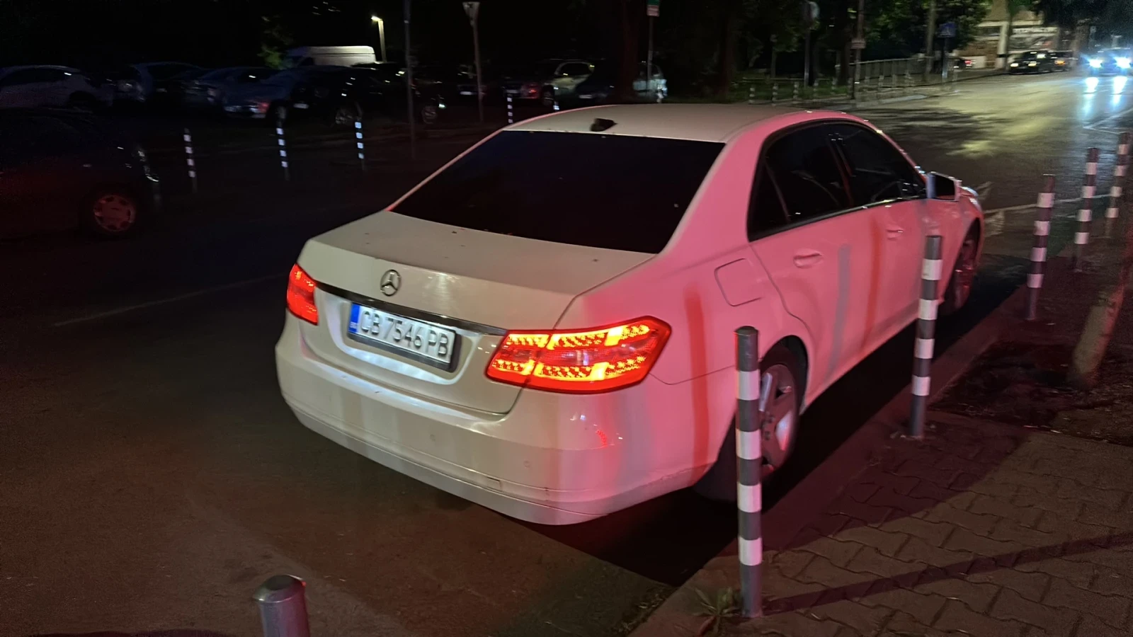 Mercedes-Benz E 200 Обслужен+ вериги Топ | Mobile.bg — изображение 12