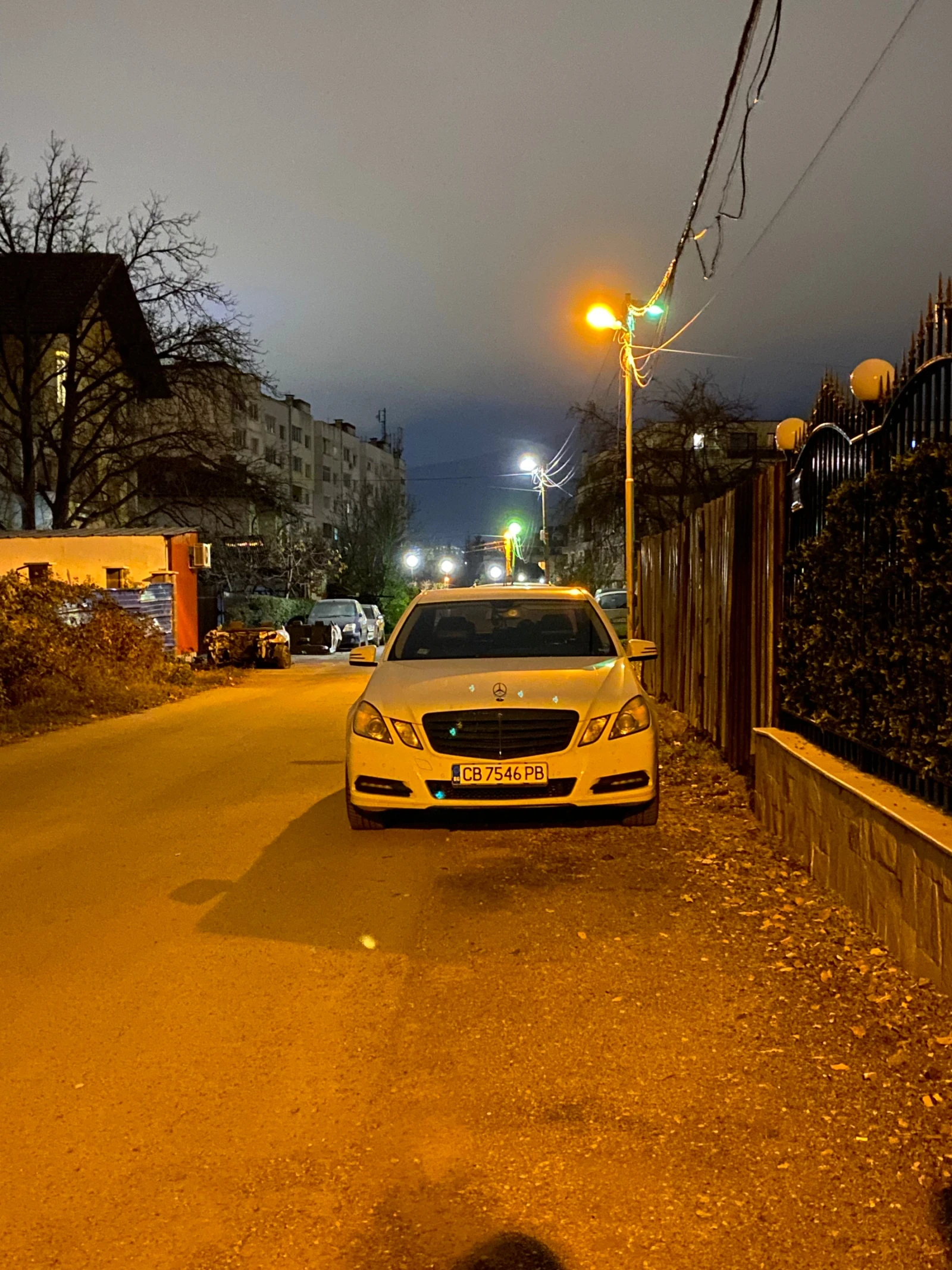 Mercedes-Benz E 200 Обслужен+ вериги Топ | Mobile.bg — изображение 1